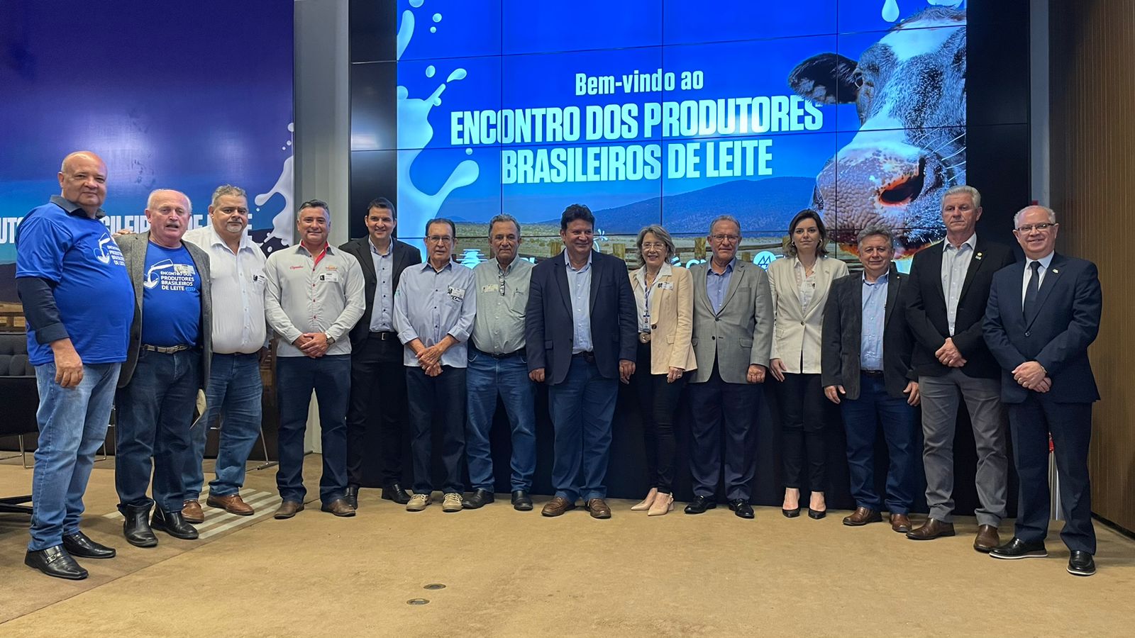Produtores de leite mobilizados pelo fortalecimento do setor